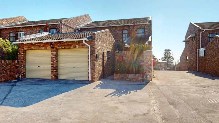 3 Bedroom Property for Sale in Humewood Eastern Cape